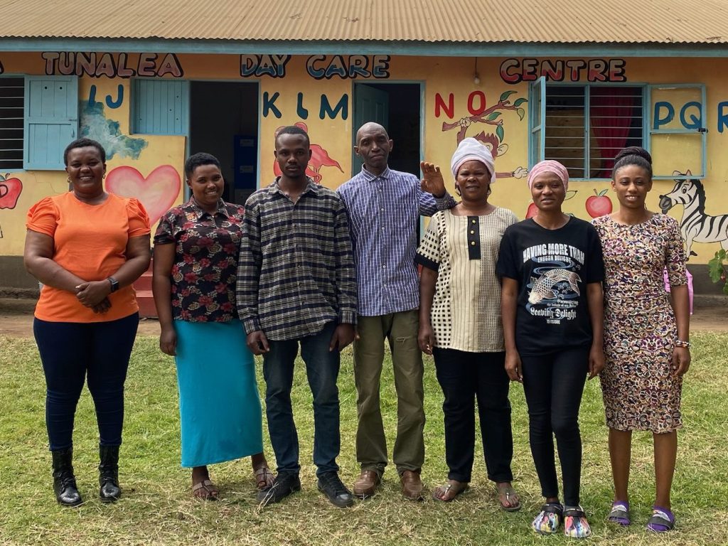 The daycare and the team around the founder Penina.